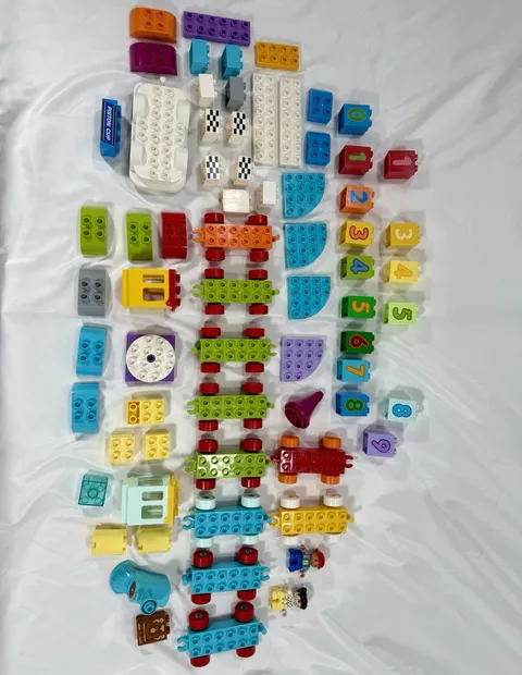 LEGO DUPLO Numbers Block Train Brick Lot w/ 2 Characters & Vehicle 2+ 69 pc