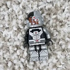 LEGO DC Super Heroes Cyborg Black Gloves Minifigure Rare Retired sh0155