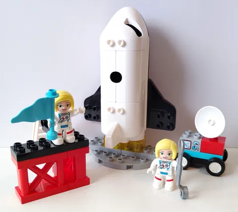Lego DUPLO 10944 Space Shuttle Mission 23-Piece Set w/2 Figures