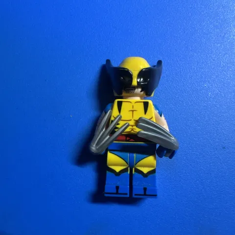 LEGO® Wolverine Minifigure Yellow and Black Mask Minifig sh0939 X-Men 97 NEW