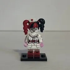 New Lego Batman Series 1 Minifigure: Nurse Harley Quinn (coltlbm13) 71017 Arkham