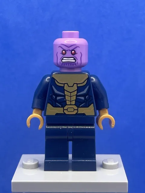 Thanos sh0761 - LEGO Marvel Super Heroes Used Minifigure