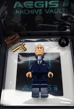 Lego Bruce Wayne Bat013 Minifigure Gold Gun Brand New Unassembled