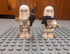 Lot Of 2 LEGO Star Wars Snowtrooper Minifigures sw1181 Hoth Troopers W/ Blasters