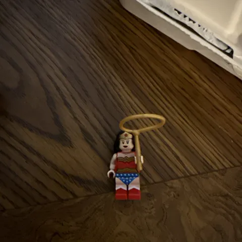 Lego Wonder Woman sh0004 Super Heroes Minifigure Complete w/Lasso 6862 71209