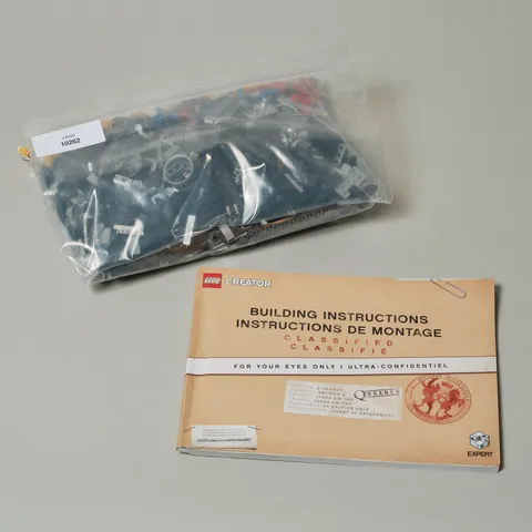 LEGO Creator 10262 James Bond Aston Martin DB5 Complete Set w/Manual — No Box