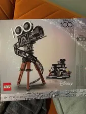 LEGO Disney: Walt Disney Tribute Camera (43230)