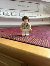 Lego Star Wars Princess Leia Hoth Outfit minifigure (sw0113)