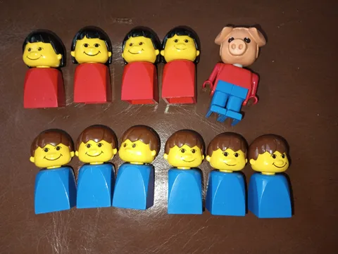 VTG LEGO BASIC CLASSIC FIGURES RED & BLUE & FABULAND PIG LOT 11 PC