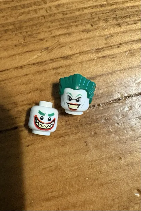 Lego Joker Heads 2x Classic w/ Hair and Lego Batman Movie