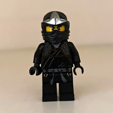 LEGO NINJAGO Cole ZX Minifigure