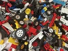 Over 2kg Lego Bundle: 40% Lego Technic, Lots of City & Base Bricks from 40 Years