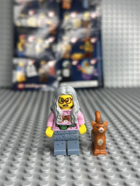 Lego Movie CMF - coltlm-6 - Mrs. Scratchen-Post 