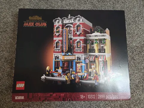 LEGO Icons: Jazz Club (10312)