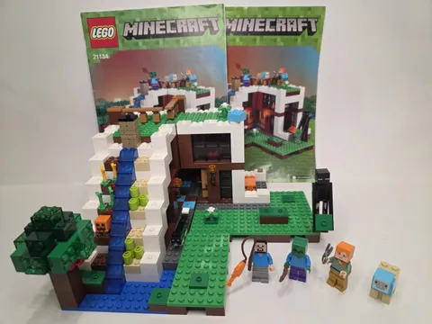 LEGO Minecraft 21134 The Waterfall Base 100% Complete W/Instructions 