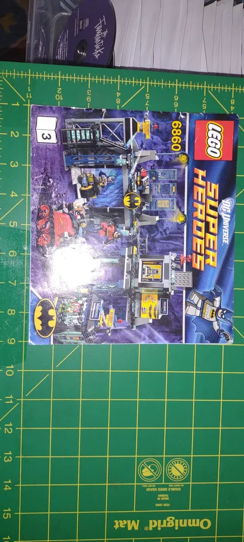 LEGO DC Super Heroes 6860 Batman Instructions Manual Booklet Creased Good Used