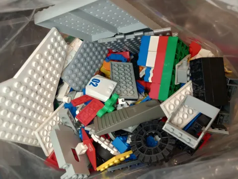 Lego Mixed parts bulk lot 2lbs Minecraft Lego City and Star wars mixed sets euc