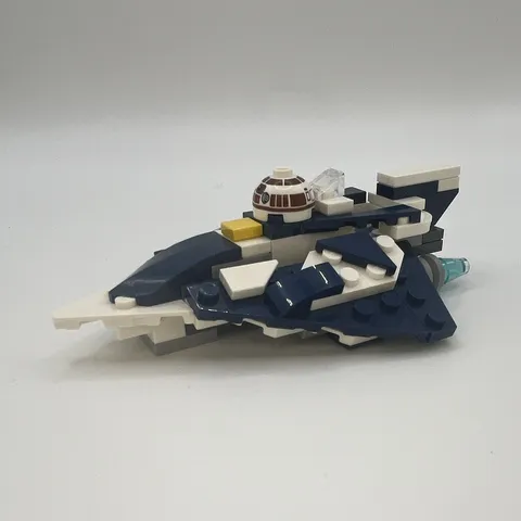 LEGO Star Wars Plo Koon microfighter complete with no Minifig.