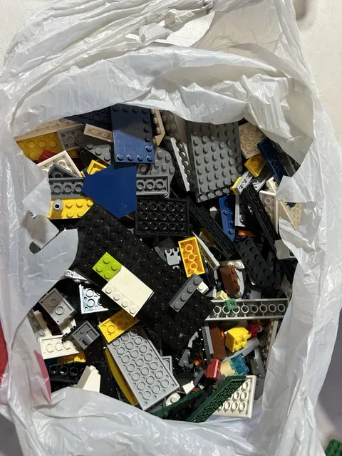 LEGO BULK LOT OF OVER 3LBS of LEGO
