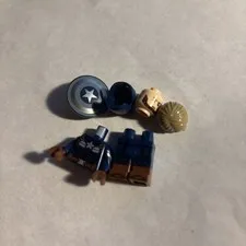 LEGO 76354 Marvel S.H.I.E.L.D. Helicarrier Captain America Minifigure
