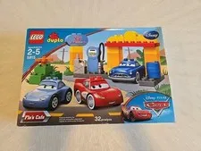LEGO DUPLO 5815 DISNEY PIXAR CARS FLOS V8 CAFE MCQUEEN DOC BRAND NEW SEALED !!!!