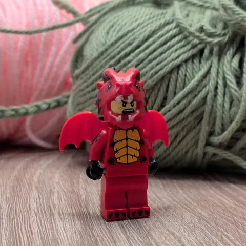 Lego Red Dragon Suit Guy Collectible Minifigure Series 18