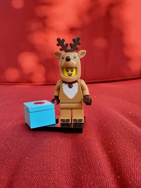 LEGO Reindeer Costume Series 23 Minifigure 71034 Collectible