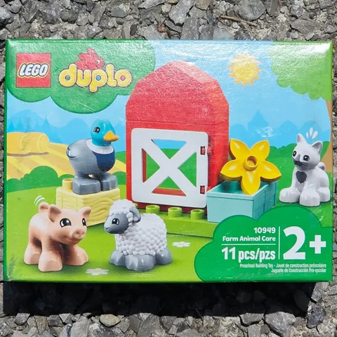 LEGO Duplo My First Farm Animal Care 10949 Preschool Building Toy 11 Pcs New