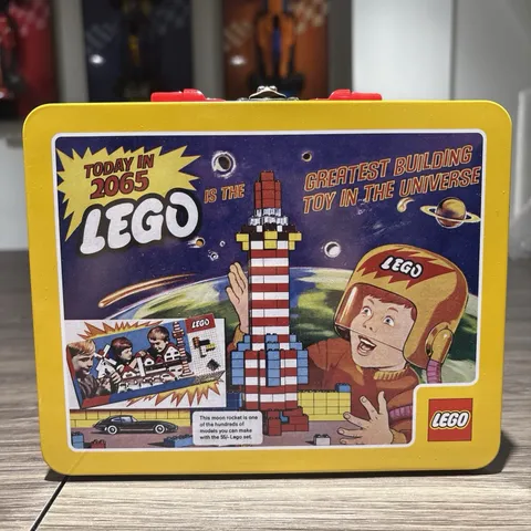 💼 LEGO CHRISTMAS GIFT 5007331 Exclusive Collectible 2022 Retro Lunchbox New 🎁