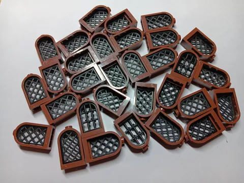 LEGO LOT 30 REDDISH BROWN WINDOW ROUNDED TOP 1 X 2 X 2 2/3 #30044 BLACK LATTICE
