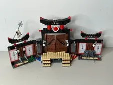 LEGO Ninjago 2504 Spinjitzu Dojo [PRE-BUILT/INCLUDES 1 MINIFIG]