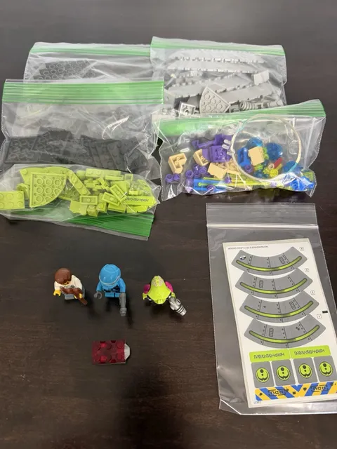 LEGO Space: UFO Abduction (7052) Complete. No Box Or Manual