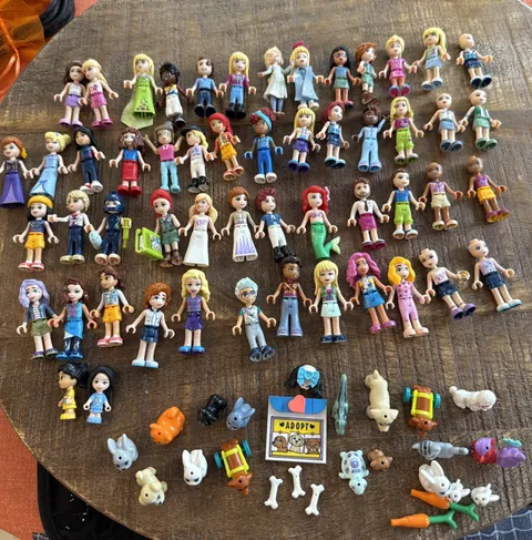 Lego Friends Minifigure Micro Dolls Lot Of 50 +19 Animals