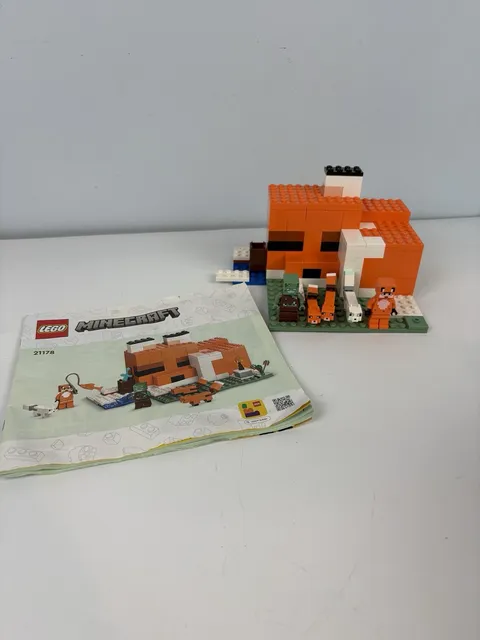 LEGO Minecraft: The Fox Lodge (21178) INCOMPLETE