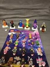 THE LEGO MOVIE 2- 71023 Lot Of 12 Mini Figures Variety With Carrying Case