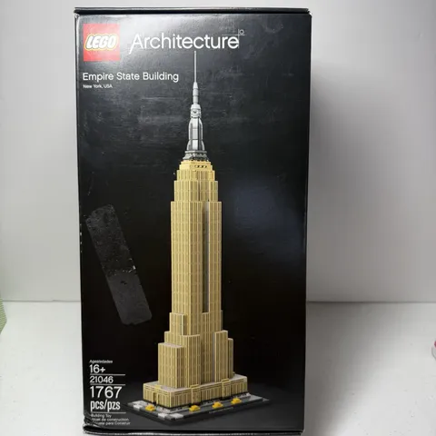 LEGO Architecture Empire State Building 21046 New Sealed Retired Skyline Set