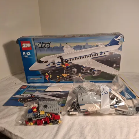 LEGO City Airport Set 7893 Passenger Plane 100% COMPLETE Pilot Aeroplane