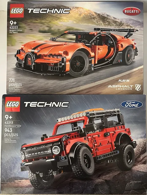 Lot of 2 LEGO Technic: Bugatti Chiron Pur Sport (42222) & Ford Bronco (42213)