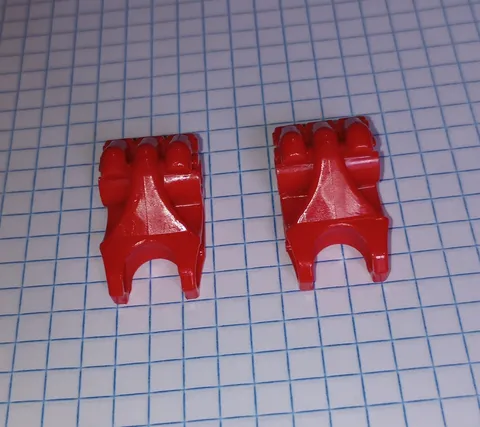 2 Red Bionicle Lego 64251 Hero Factory Fist with Axle Hole - 3 fingers, 2 in Red