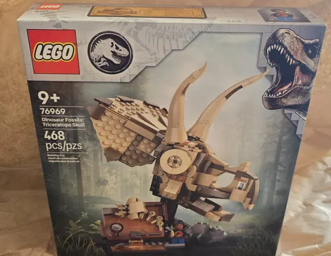 LEGO Jurassic World Triceratops Skull Dinosaur Fossils 76969 Set NEW SEALED