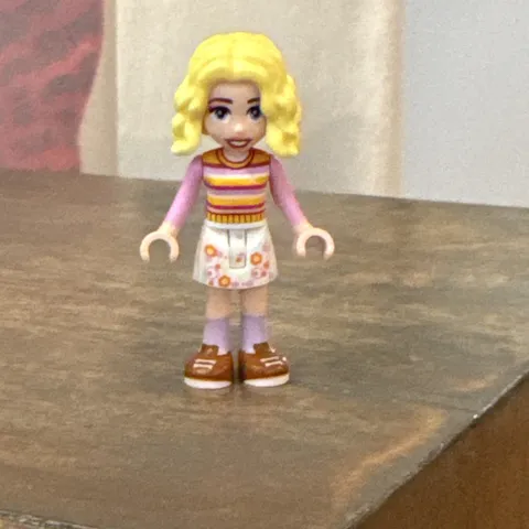 Lego Wednesday Minidoll Minifigure Enid Sinclair WED003 From Set #76781