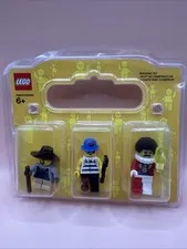 LEGO Store Build a Minifigure Pack of 3  Mini Figures 852766 ITEM 4570203