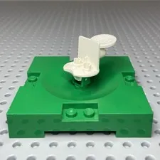 LEGO Sports Soccer Field Section 8x8 30492 + Minifigure Stand 30488 Vintage Rare