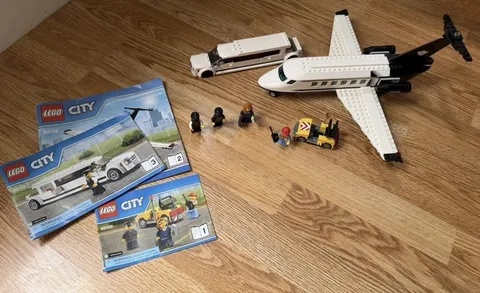LEGO CITY: Airport VIP Service (60102) 100% Complete with Instructions!