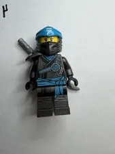 Lego 70677 Ninjago Nya Minifigure with weapon Forbidden Spinjitzu figure