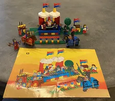 Vintage LEGO Castle: Knight's Challenge (6060) COMPLETE w/Manual --RARE
