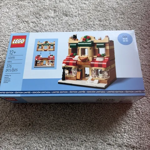 NEW SEALED SET LEGO 40696 Bakery Set Limited, Retired 2024