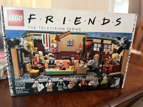 LEGO Ideas FRIENDS Central Perk 21319 1070 pcs Limited Edition DECONSTRUCTED