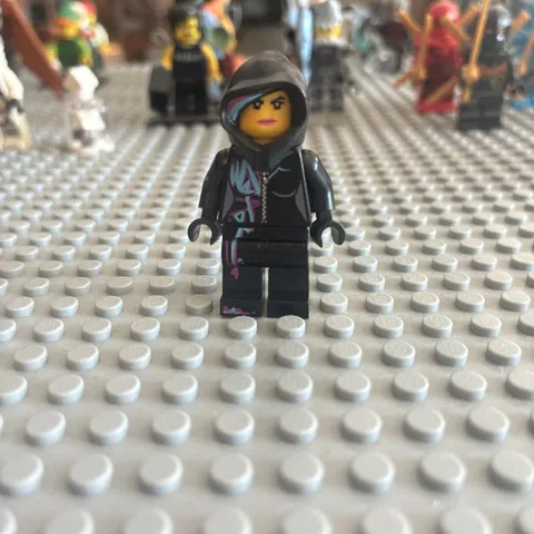 Lego Wyldstyle with Hood 70801 The LEGO Movie Minifigure