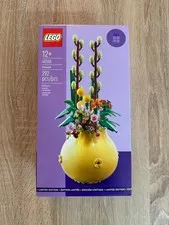 LEGO Promotional: Flowerpot (40588)